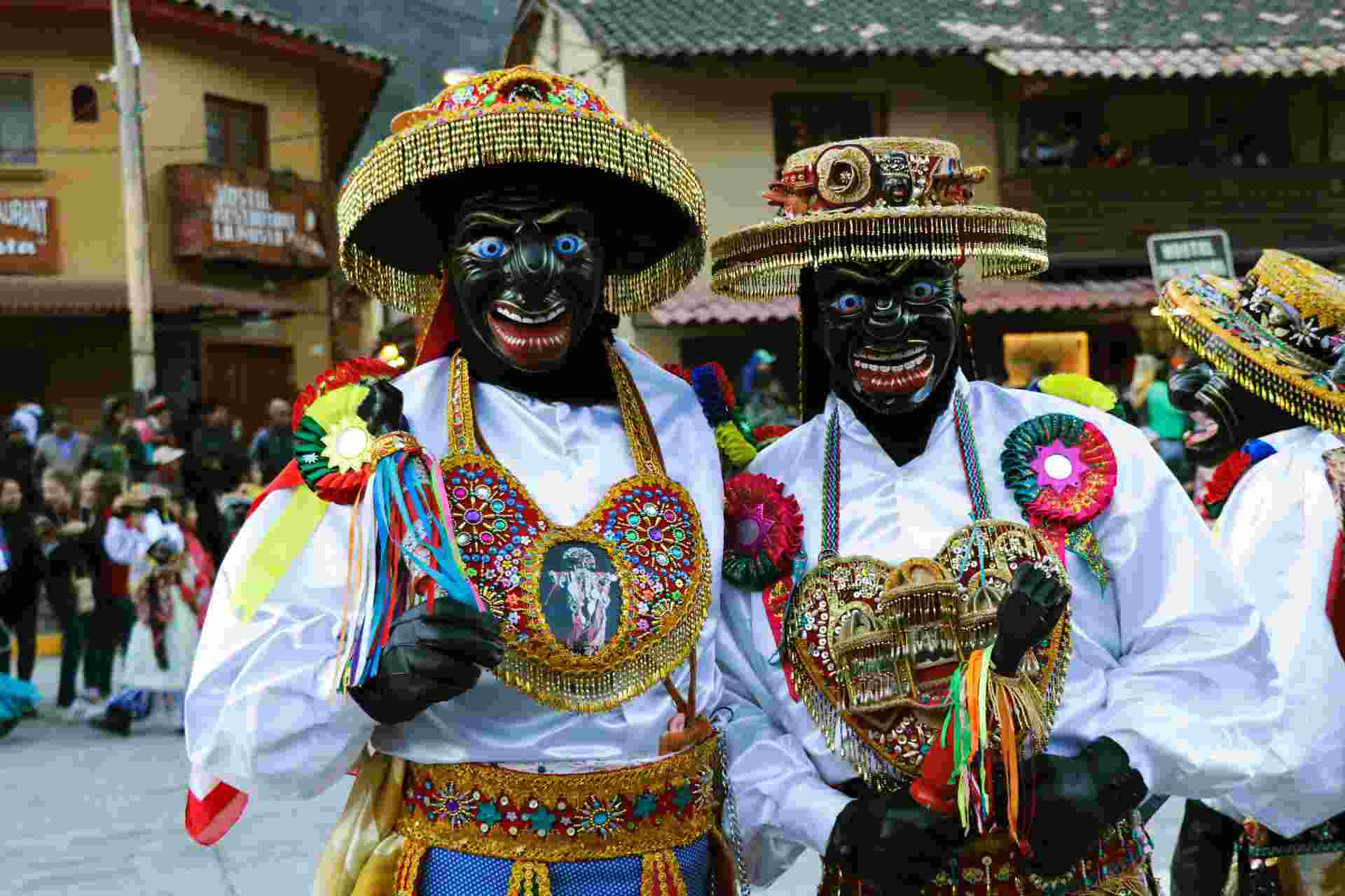 Fiestas en Ollantaytambo - Fuente / FB: Munay's Perú Fiestas en Ollantaytambo - Fuente / FB: Munay's Perú