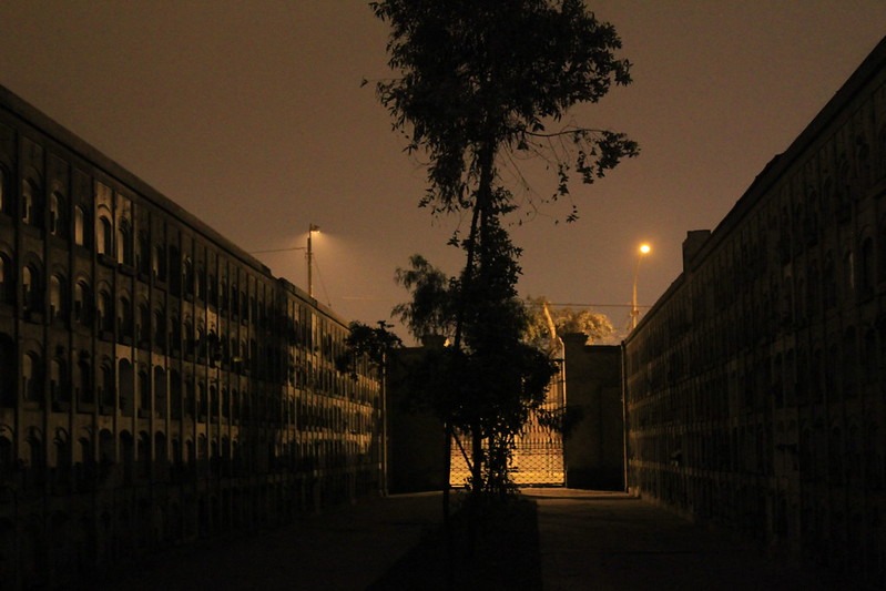 Tour nocturno en el Cementerio Presbítero Maestro
