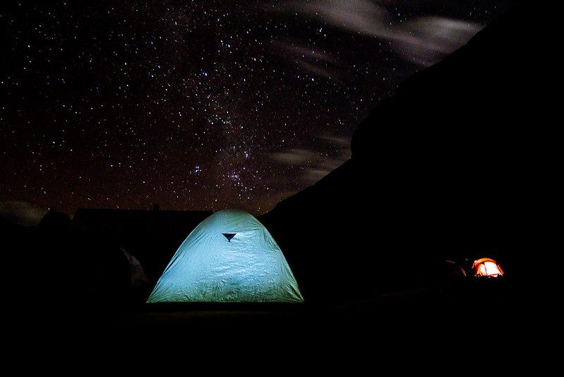Camping en medio de los paisajes alto andinos, el trekking perfecto.