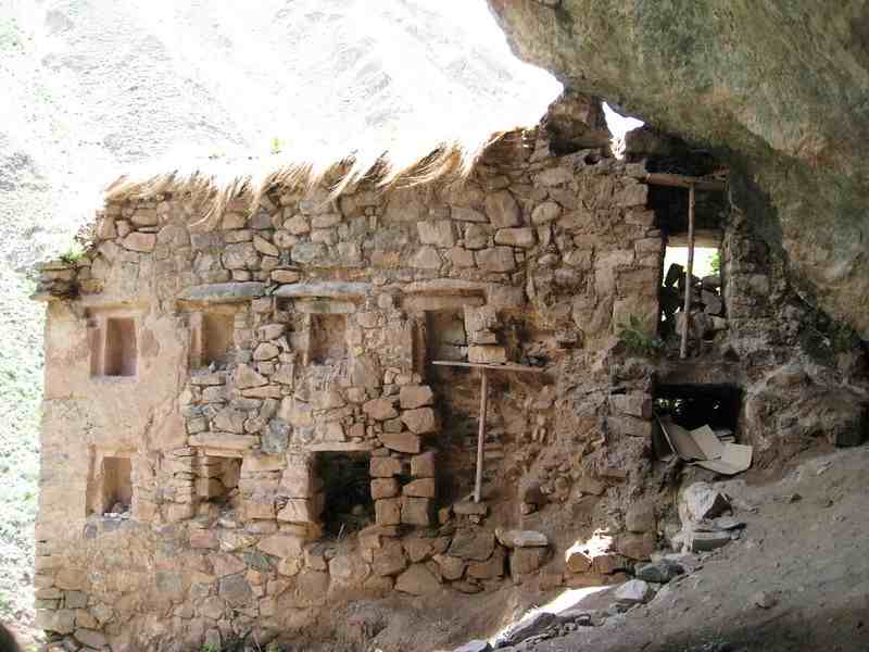 Parque arqueologico de Ollantaytambo. Ñaupa Iglesia. valle sagrado