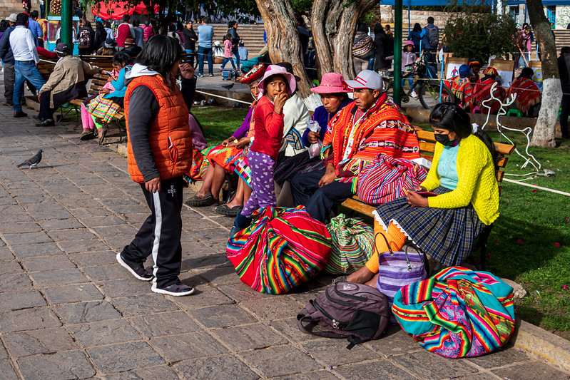 La respuesta frente a la huelga en cusco y la situacion politica del Peru, fue el arribo a Cusco de muchas comunidades para unirse a las paralizaciones.