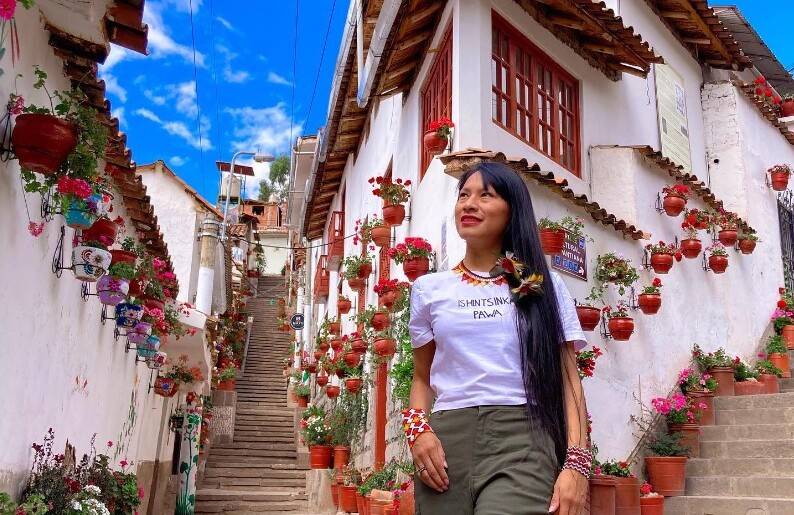 Que hacer mientras hay huelga en cusco ciudad por la situacion politica de Peru? muchos viajeros optaron por las caminatas / foto: instagram @viajerashaninka/ calle 7 borreguitos.