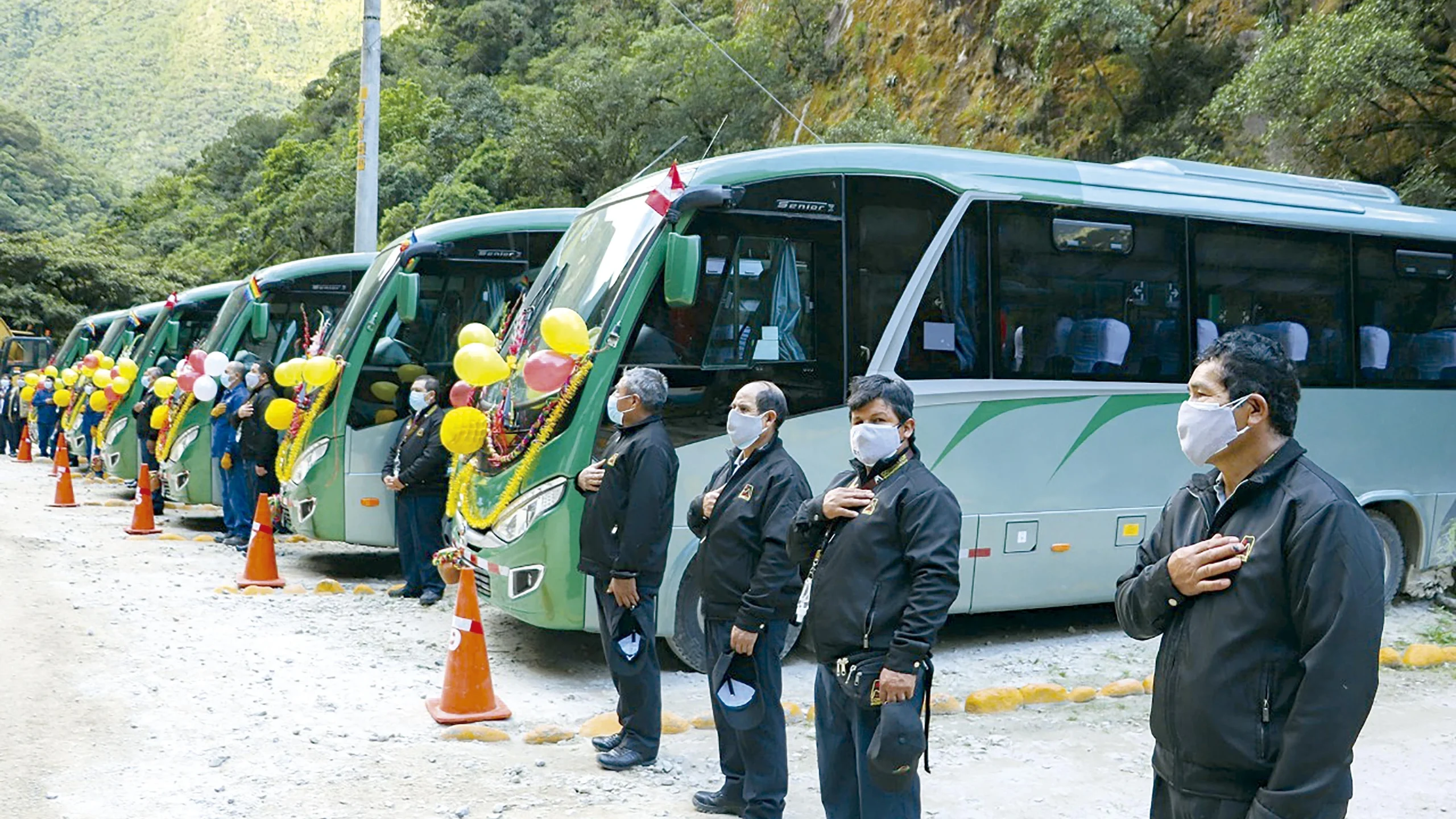 Consettur-Buses-in-Machu-Picchu
