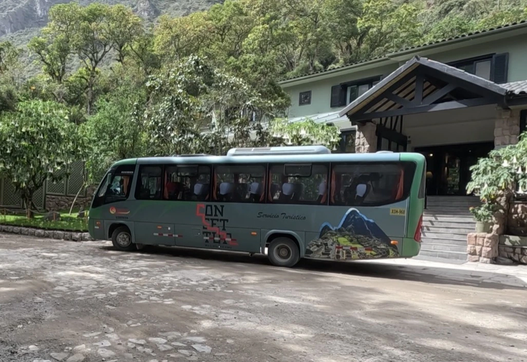 Consettur-bus-a-Machu-Picchu