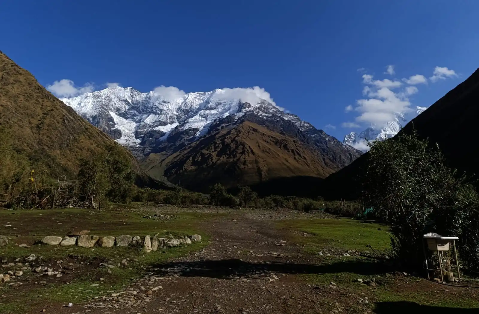 Hike Starting point to the Humantay Lake