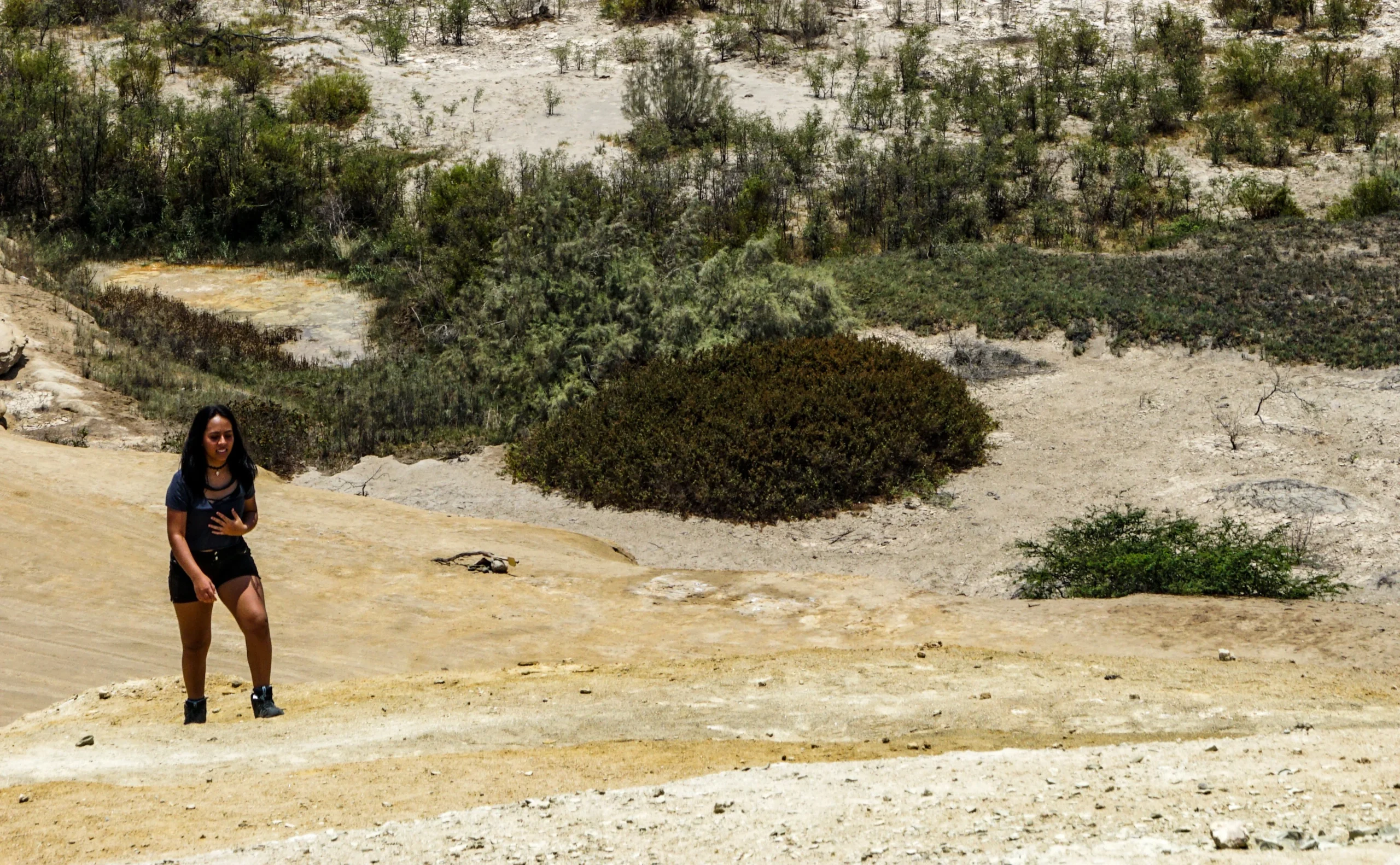 Una Turista en el Cañón de los perdidos Ica