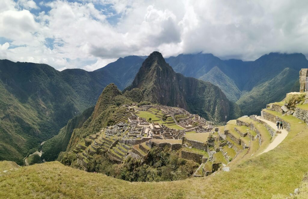 LIMA – HUACACHINA – CUSCO – MACHU PICCHU – PUNO 9 DAYS