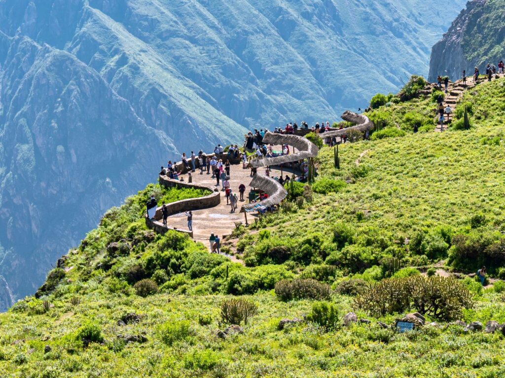 Tour Cañón del Colca y Chivay 2 Días / 1 Noche desde Arequipa