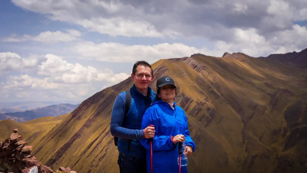 Tour Pallay Punchu desde Cusco: Montaña Arco Iris Filuda