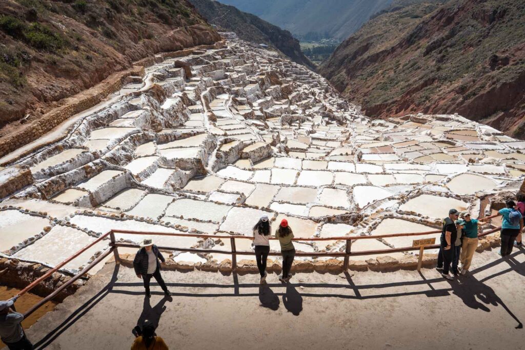 CROSSING THE OASIS, AMAZON,AND THE ANDES OF PERU 12D/11N