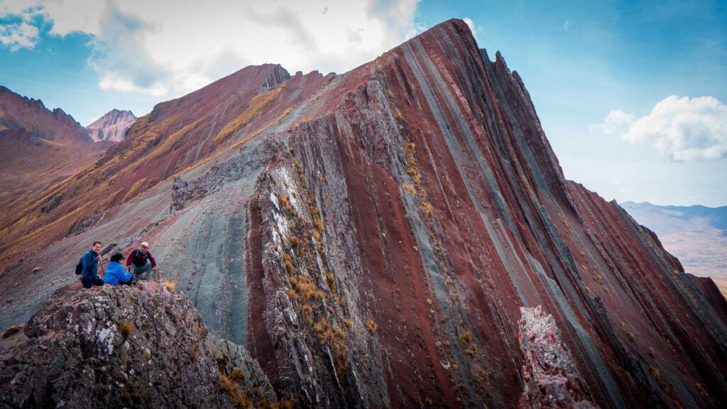 Pallay Punchu – La Montaña Arco Iris Filuda desde Cusco