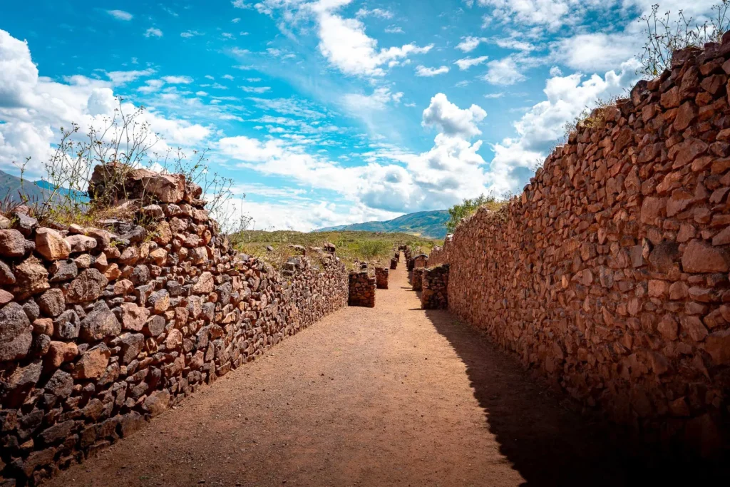 Tour Valle Sur Cusco: Tipón, Pikillaqta y Andahuaylillas